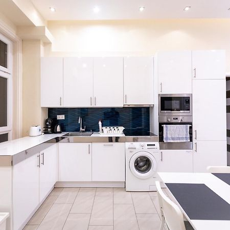 Erzsebet19 Apartment Будапеща Екстериор снимка