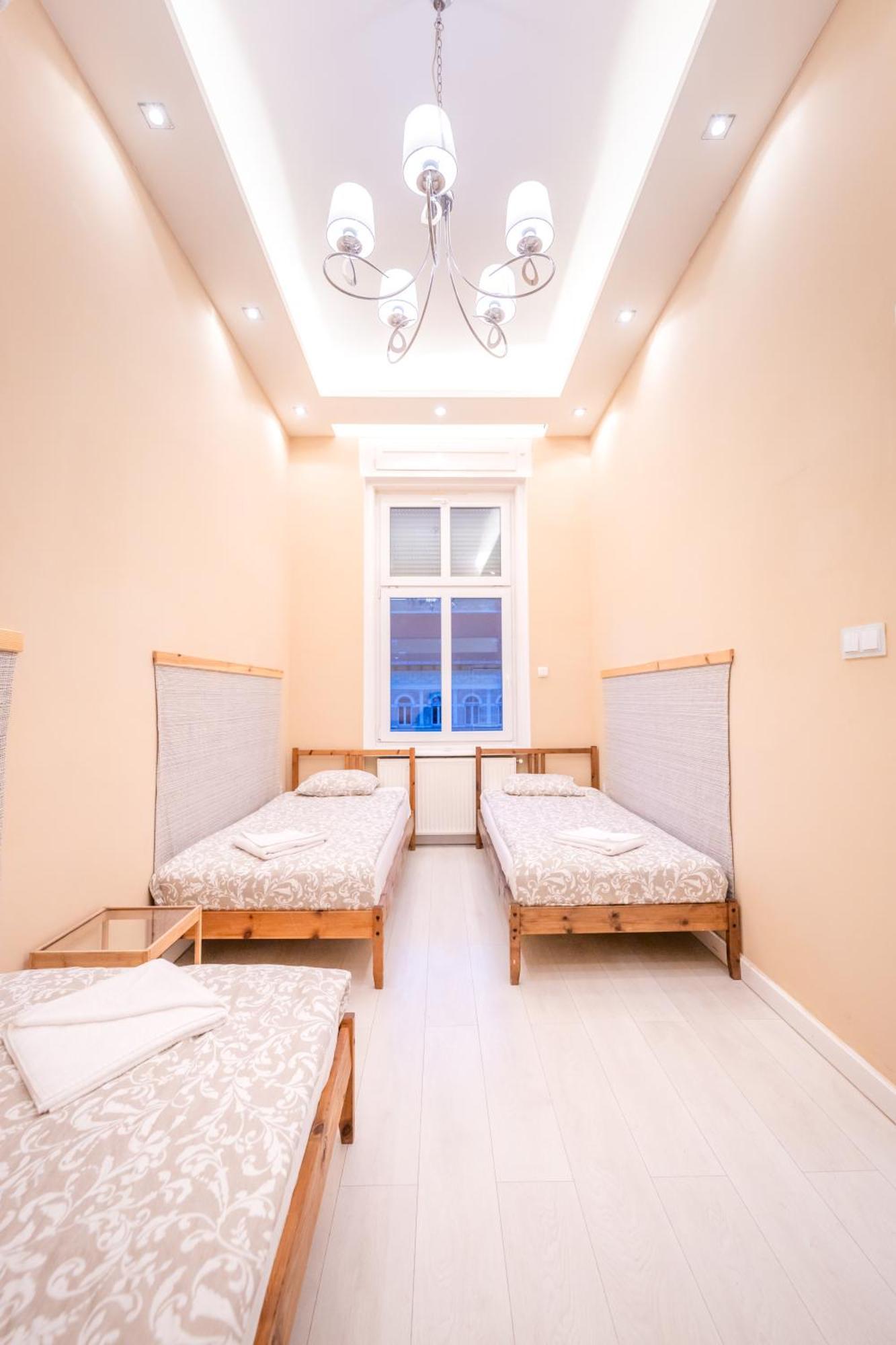 Erzsebet19 Apartment Будапеща Екстериор снимка